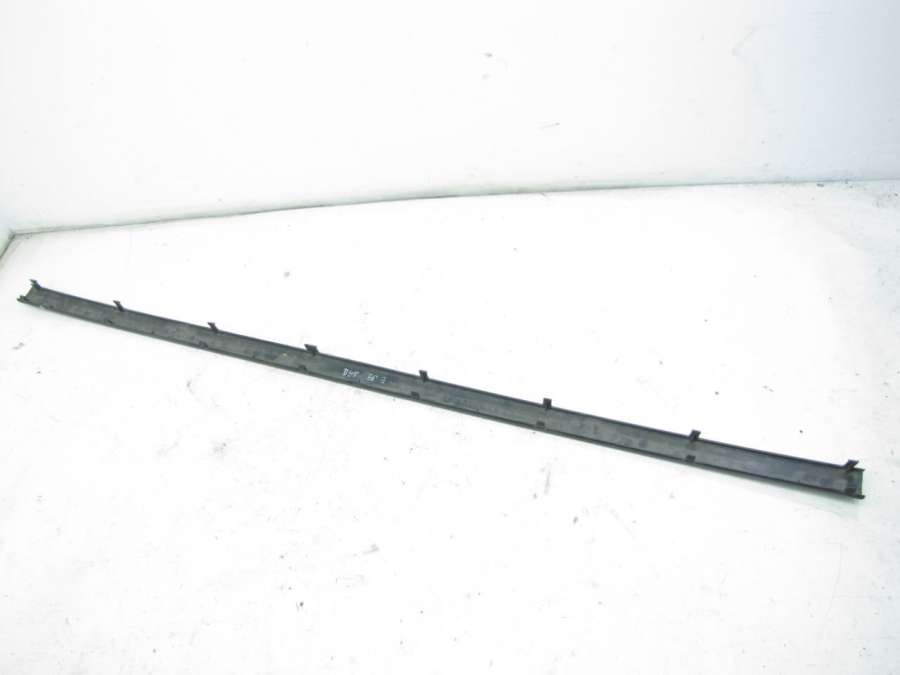 8184504 Молдинг заднего бампера BMW 5 E39 1998г. | Фото № 4 8184504 Молдинг заднего бампера BMW 5 E39 1998г. - Фото 4