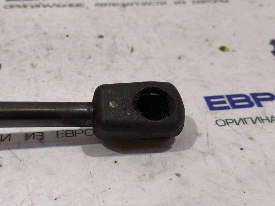 512374734537473453 Амортизатор капота BMW 1 F40 хэтчбек 2021г. | Фото № 6 512374734537473453 Амортизатор капота BMW 1 F40 хэтчбек 2021г. - Фото 6