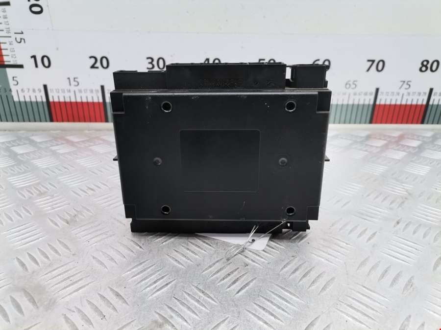 05066525 Блок комфорта Volkswagen Touareg 1 (2002-2010) Внедорожник 5дв. 2005г. | Фото № 2 05066525 Блок комфорта Volkswagen Touareg 1 (2002-2010) Внедорожник 5дв. 2005г. - Фото 2