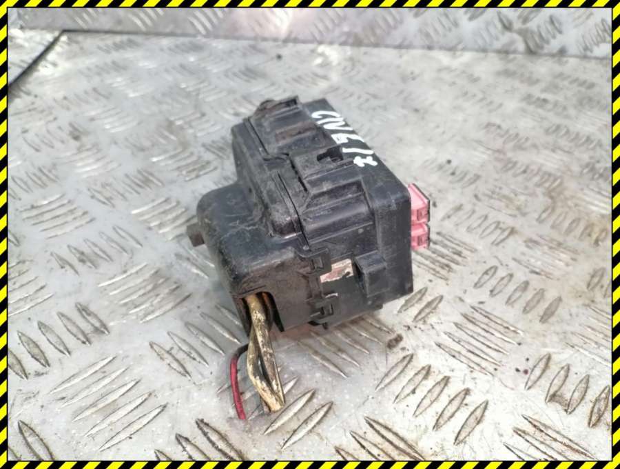 Блок предохранителей Honda Civic 6 1997г. | Фото № 5 Блок предохранителей Honda Civic 6 1997г. - Фото 5