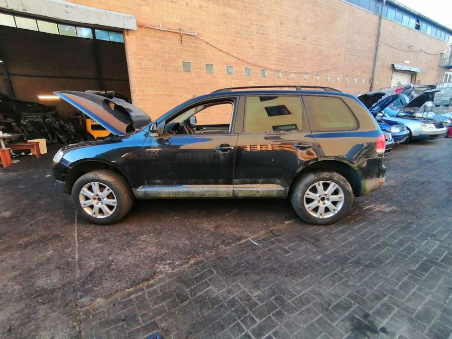 Салон (сидения) комплект Volkswagen Touareg 1 (2002-2010) Внедорожник 5дв. 2006г. | Фото № 11 Салон (сидения) комплект Volkswagen Touareg 1 (2002-2010) Внедорожник 5дв. 2006г. - Фото 11