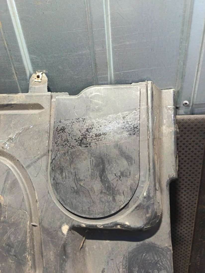 3AA825101 Защита днища Volkswagen Passat B7 2012г. | Фото № 2 3AA825101 Защита днища Volkswagen Passat B7 2012г. - Фото 2