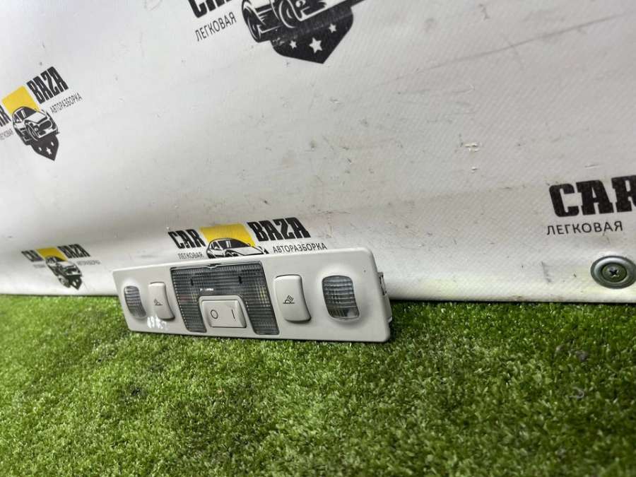 4B0947111  Плафон внутреннего освещения   Audi A6 C5 2004г. | Фото № 3  4B0947111  Плафон внутреннего освещения   Audi A6 C5 2004г. - Фото 3