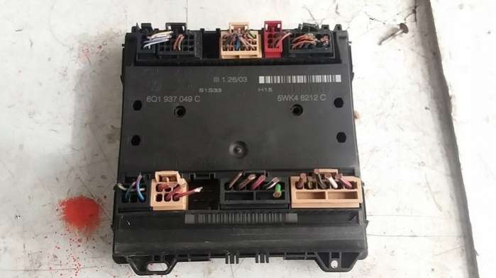 6Q1937049C5WK8212C Блок предохранителей Volkswagen Polo 4 поколение (2001-2005) 2001г. | Фото № 2 6Q1937049C5WK8212C Блок предохранителей Volkswagen Polo 4 поколение (2001-2005) 2001г. - Фото 2