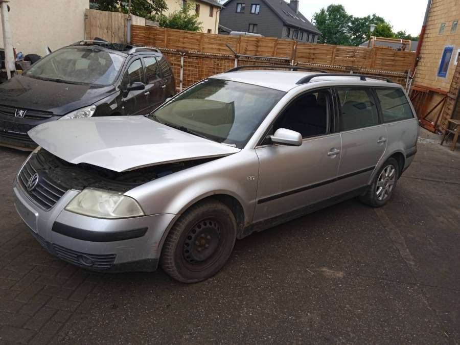 3B1837114 Ручка двери внутренняя передняя правая Volkswagen Passat 5 GP (2000-2005) Универсал 2001г. | Фото № 8 3B1837114 Ручка двери внутренняя передняя правая Volkswagen Passat 5 GP (2000-2005) Универсал 2001г. - Фото 8