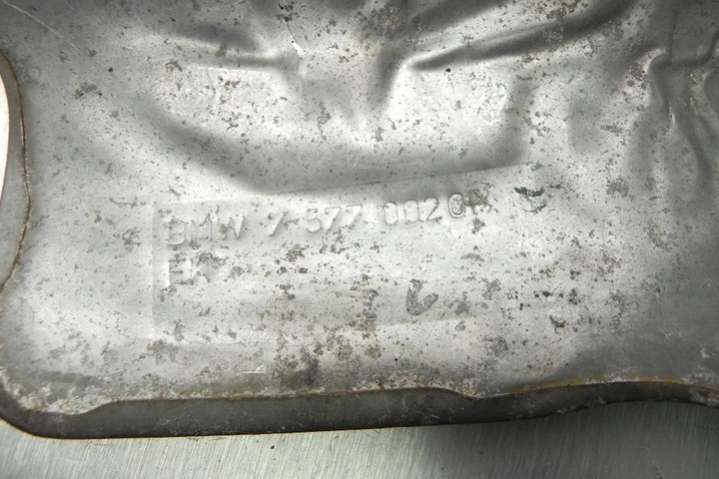 7577002 Декоративная крышка двигателя  BMW 7 F01/F02 (2008-2012) 2008г. | Фото № 2  7577002 Декоративная крышка двигателя  BMW 7 F01/F02 (2008-2012) 2008г. - Фото 2