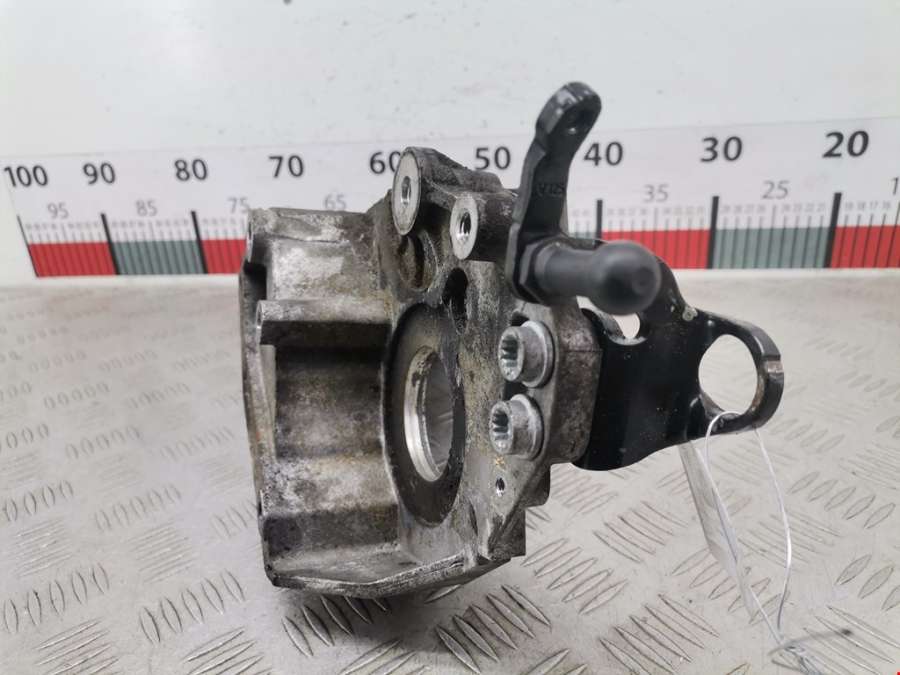 03L903143D Кронштейн генератора Audi A3 8P (2003-2013) Хетчбэк 5дв. 2009г. | Фото № 4 03L903143D Кронштейн генератора Audi A3 8P (2003-2013) Хетчбэк 5дв. 2009г. - Фото 4