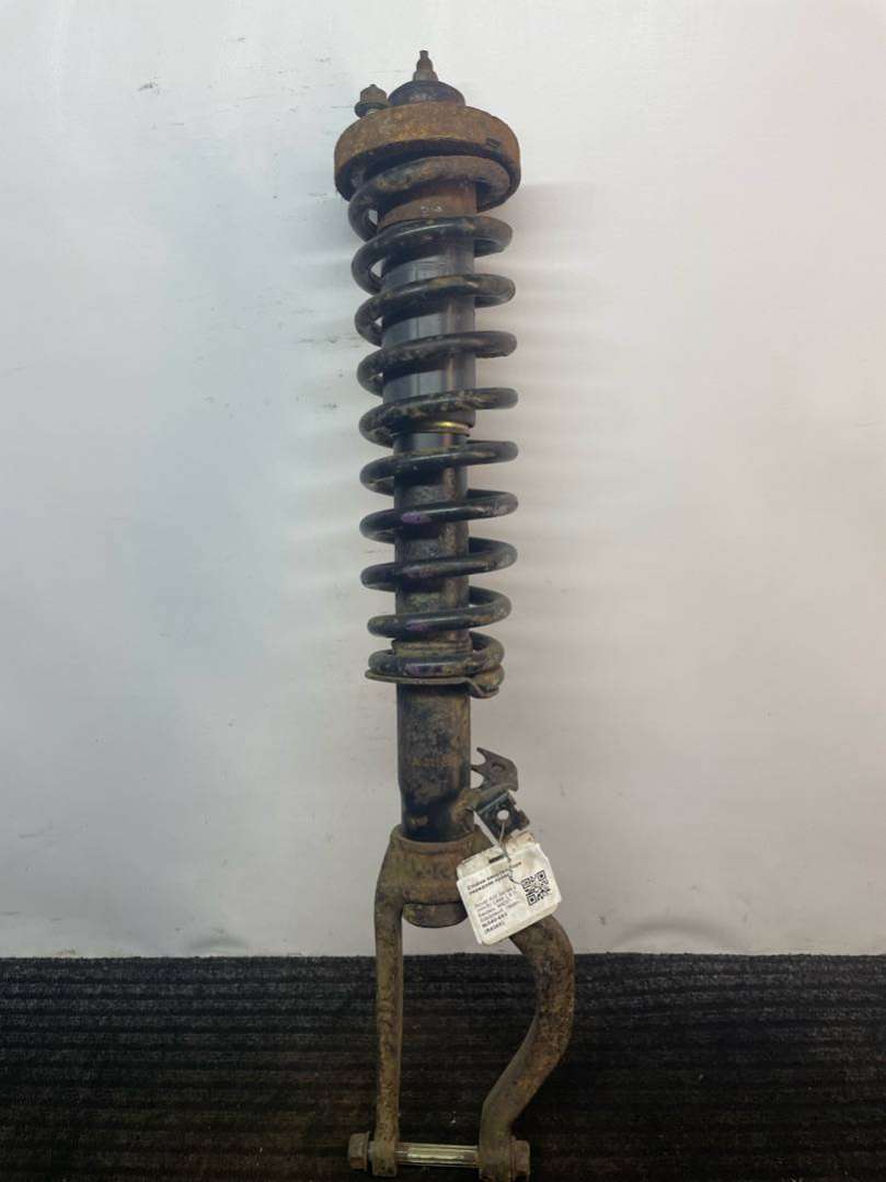 Стойка передняя правая Rover 400 2 седан 1998г. | Фото № 1 Стойка передняя правая Rover 400 2 седан 1998г. - Фото 1