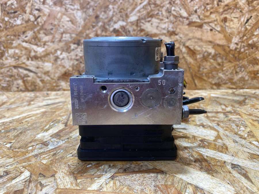 3Q0907379AB Блок ABS  Audi Audi A3 8V 2015 0000г. | Фото № 2  3Q0907379AB Блок ABS  Audi Audi A3 8V 2015 0000г. - Фото 2