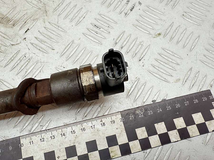 04451102510986435125306373753073156730750282307502838603595 Форсунка Volvo S60 2007г. | Фото № 3 04451102510986435125306373753073156730750282307502838603595 Форсунка Volvo S60 2007г. - Фото 3