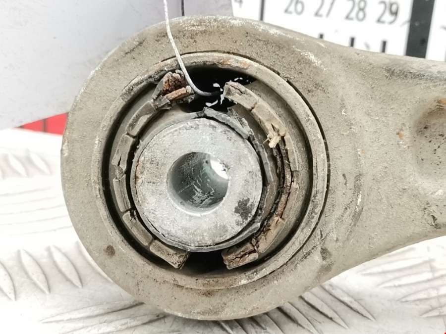 8K0407156B Рычаг передний правый Audi A4 B8 (2007-2015) Универсал 2008г. | Фото № 3 8K0407156B Рычаг передний правый Audi A4 B8 (2007-2015) Универсал 2008г. - Фото 3