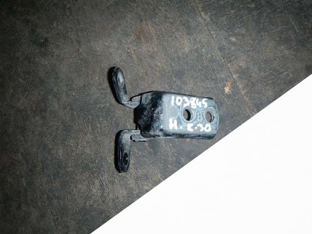 Петля двери задней правой нижняя Toyota Camry 0000г. | Фото № 1 Петля двери задней правой нижняя Toyota Camry 0000г. - Фото 1