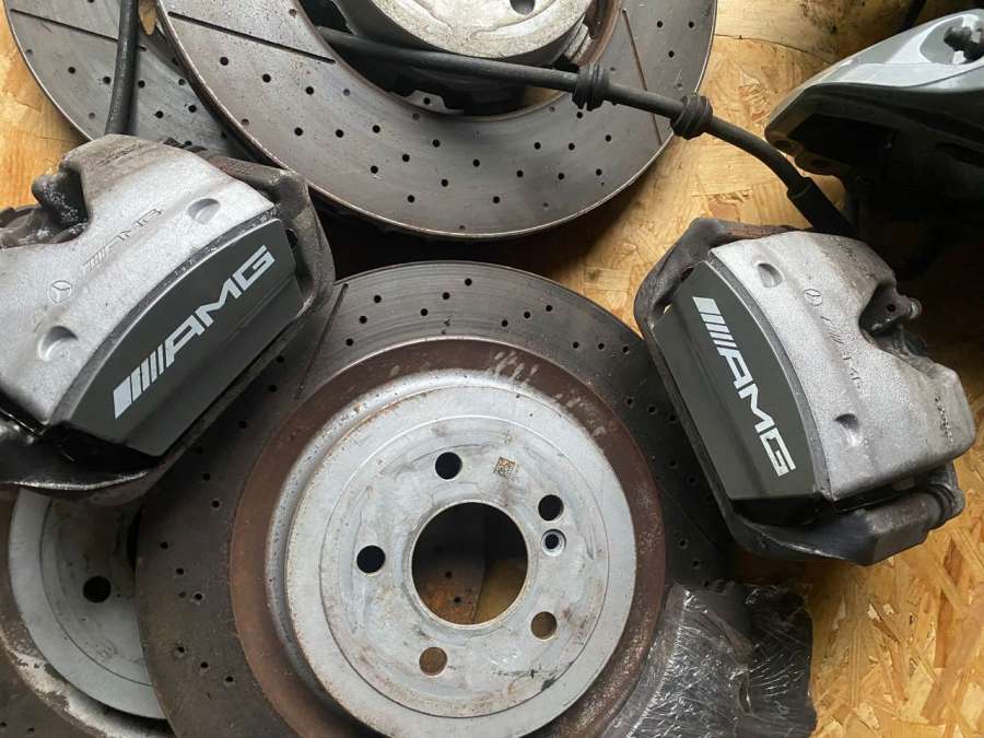 A2054210300 A2054210400 A2314230212 A2124210512 Комплект тормозов (диски и суппорта) Mercedes C W205 2018г. | Фото № 2 A2054210300 A2054210400 A2314230212 A2124210512 Комплект тормозов (диски и суппорта) Mercedes C W205 2018г. - Фото 2