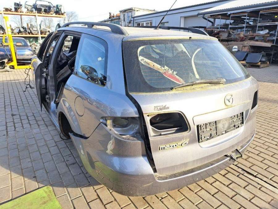 Кожух панели приборов Mazda 6 1 2002г. | Фото № 7 Кожух панели приборов Mazda 6 1 2002г. - Фото 7