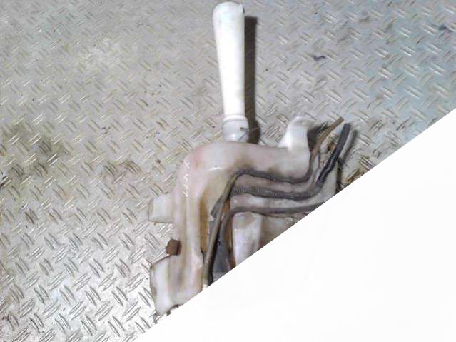 Бачок омывателя Nissan Almera Tino (2000 - 2006) Хэтчбек (5-дв) 2003г. | Фото № 2 Бачок омывателя Nissan Almera Tino (2000 - 2006) Хэтчбек (5-дв) 2003г. - Фото 2