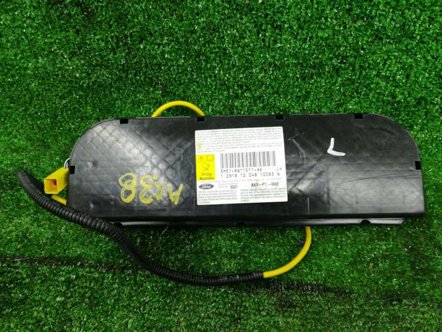 3M51-R611D11-AK Подушка безопасности сиденья переднего левого Ford Kuga внедорожник 5 дв. 2012г. | Фото № 1 3M51-R611D11-AK Подушка безопасности сиденья переднего левого Ford Kuga внедорожник 5 дв. 2012г. - Фото 1