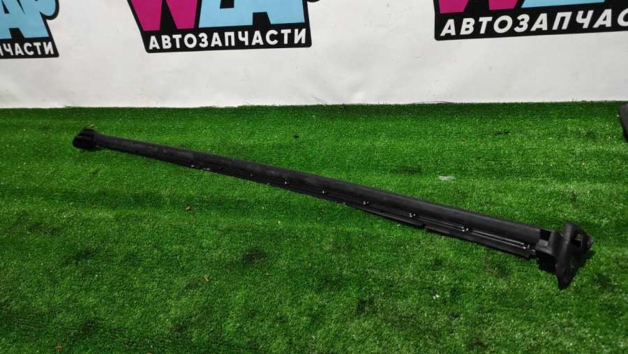 1072080-90-D Молдинг двери задней правой Tesla Model 2018г. | Фото № 1 1072080-90-D Молдинг двери задней правой Tesla Model 2018г. - Фото 1