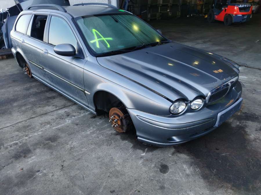 R9144Z050B Рампа топливная (топливная рейка) Jaguar X-Type (2001-2009) Универсал 2005г. | Фото № 11 R9144Z050B Рампа топливная (топливная рейка) Jaguar X-Type (2001-2009) Универсал 2005г. - Фото 11
