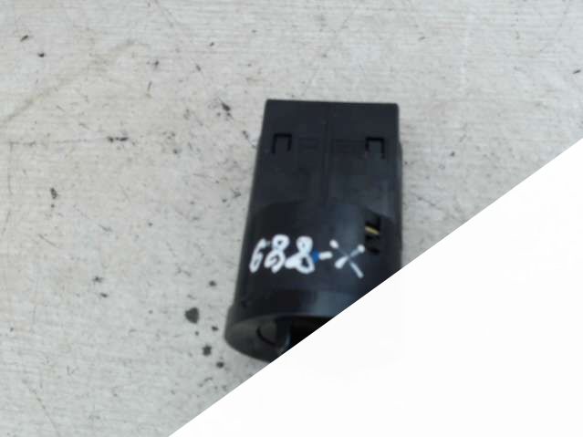 Переключатель света Volkswagen Golf 4 (1997 - 2005) Универсал 2002г. | Фото № 2 Переключатель света Volkswagen Golf 4 (1997 - 2005) Универсал 2002г. - Фото 2