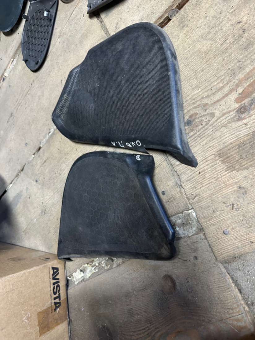 Сетка для динамика Opel Vectra B 1999г. | Фото № 1 Сетка для динамика Opel Vectra B 1999г. - Фото 1