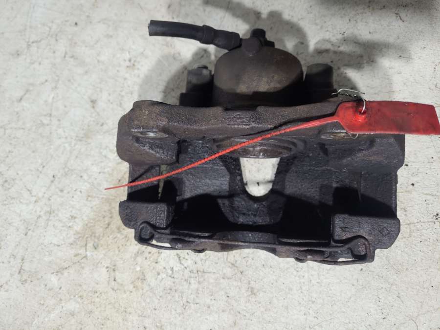 Суппорт передний левый  Opel Astra H рест. универсал 2007г. | Фото № 4   Суппорт передний левый  Opel Astra H рест. универсал 2007г. - Фото 4