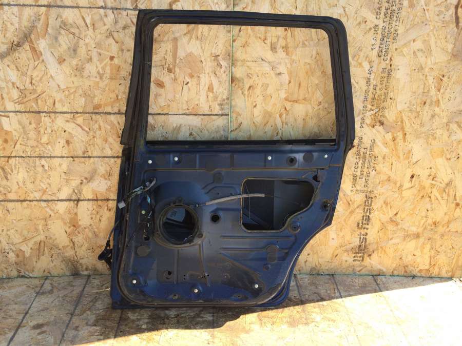 Дверь задняя правая Volvo XC90 Джип 2003г. | Фото № 7 Дверь задняя правая Volvo XC90 Джип 2003г. - Фото 7