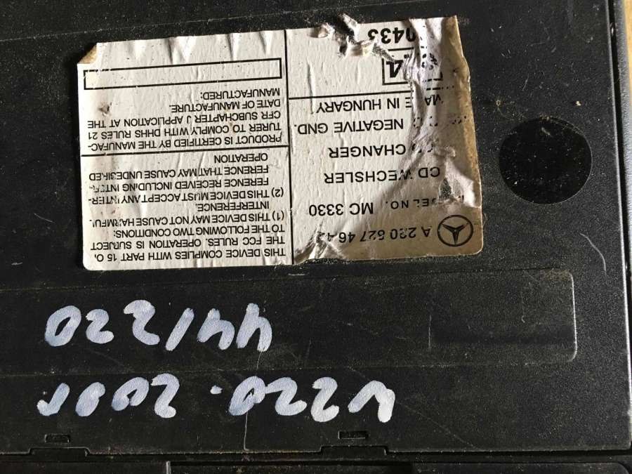 2208274642A2208274642 CD-чейнджер  Mercedes-Benz CL C215 2000г. | Фото № 2  2208274642A2208274642 CD-чейнджер  Mercedes-Benz CL C215 2000г. - Фото 2