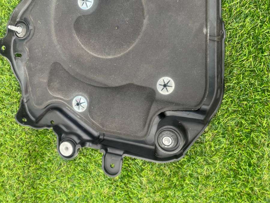 Декоративная крышка двигателя  Buick Encore 2023г. | Фото № 5   Декоративная крышка двигателя  Buick Encore 2023г. - Фото 5