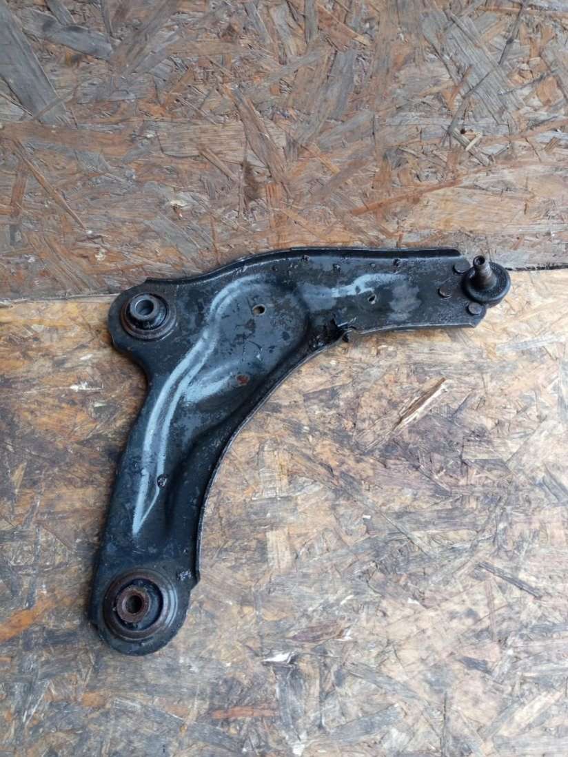 Рычаг передний правый Renault Espace 4 2003г. | Фото № 1 Рычаг передний правый Renault Espace 4 2003г. - Фото 1