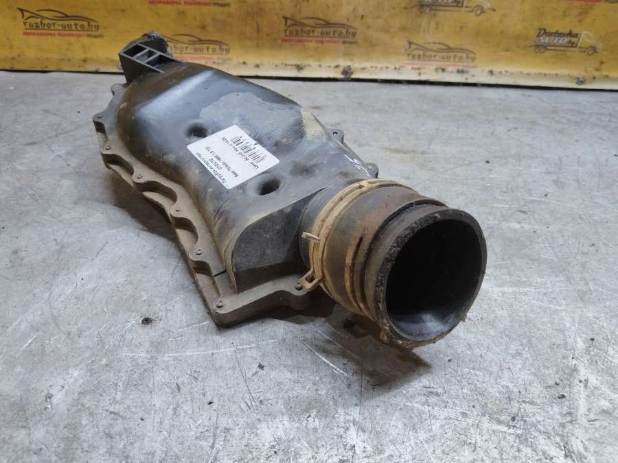 Патрубок интеркулера Seat Toledo Седан 1999г. | Фото № 1 Патрубок интеркулера Seat Toledo Седан 1999г. - Фото 1