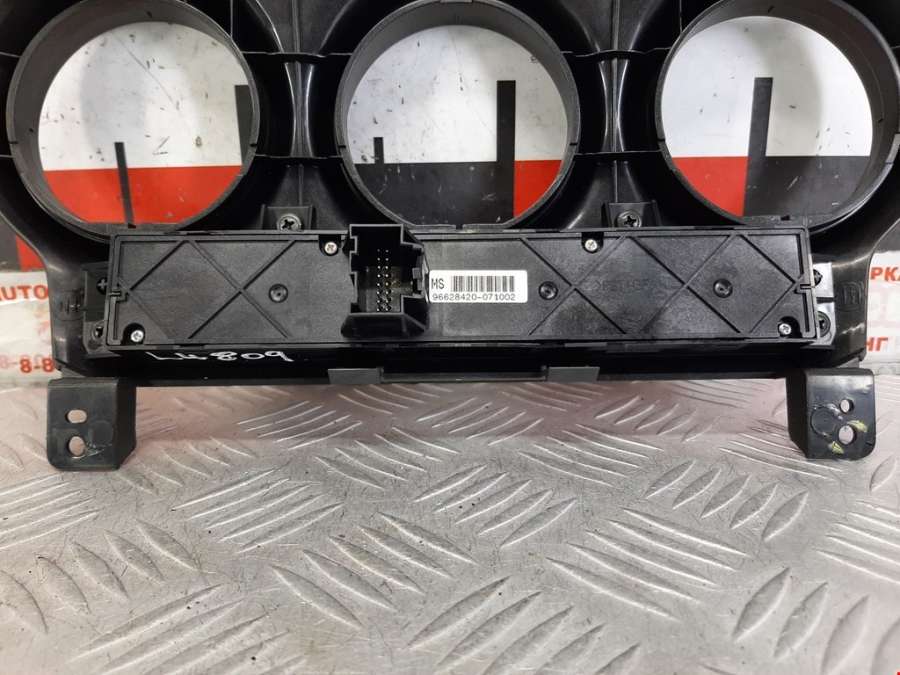 Блок кнопок Opel Antara (L07) (2006-2017) Внедорожник 5дв. 2008г. | Фото № 3 Блок кнопок Opel Antara (L07) (2006-2017) Внедорожник 5дв. 2008г. - Фото 3