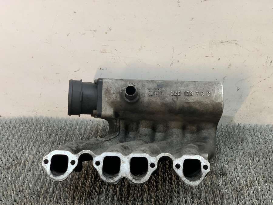 028129713C Коллектор впускной Volkswagen Transporter T4 1993г. | Фото № 1 028129713C Коллектор впускной Volkswagen Transporter T4 1993г. - Фото 1