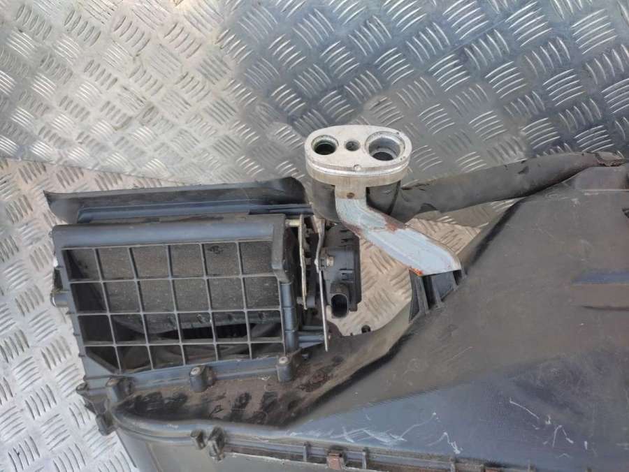 Корпус печки Audi A6 C5 (S6,RS6) 2002г. | Фото № 5 Корпус печки Audi A6 C5 (S6,RS6) 2002г. - Фото 5