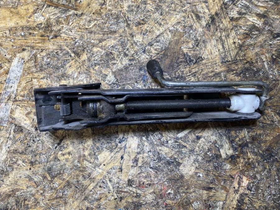 6K0011031B Домкрат  SEAT Cordoba 1998г. | Фото № 2  6K0011031B Домкрат  SEAT Cordoba 1998г. - Фото 2