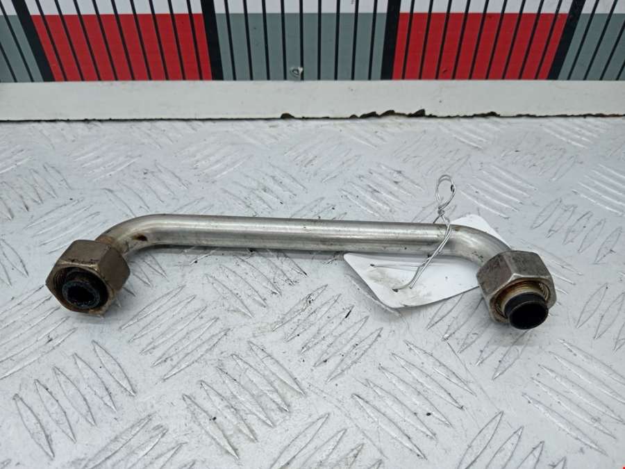 Трубка системы рециркуляции EGR Audi A3 8L (1996-2003) Хетчбэк 3дв. 2001г. | Фото № 2 Трубка системы рециркуляции EGR Audi A3 8L (1996-2003) Хетчбэк 3дв. 2001г. - Фото 2