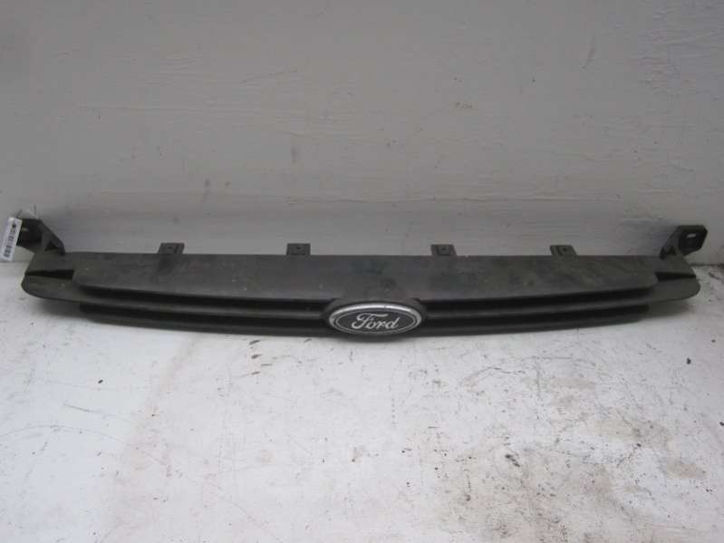 Решетка радиатора Ford Escort 1995г. | Фото № 3 Решетка радиатора Ford Escort 1995г. - Фото 3