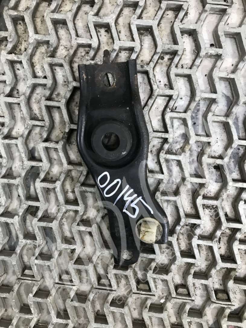 Кронштейн радиатора Honda Accord седан 2005г. | Фото № 1 Кронштейн радиатора Honda Accord седан 2005г. - Фото 1