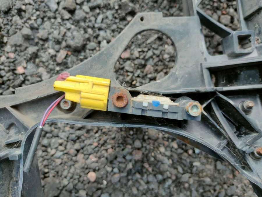 8E0959651A Датчик удара Audi A4 B7 2006г. | Фото № 2 8E0959651A Датчик удара Audi A4 B7 2006г. - Фото 2