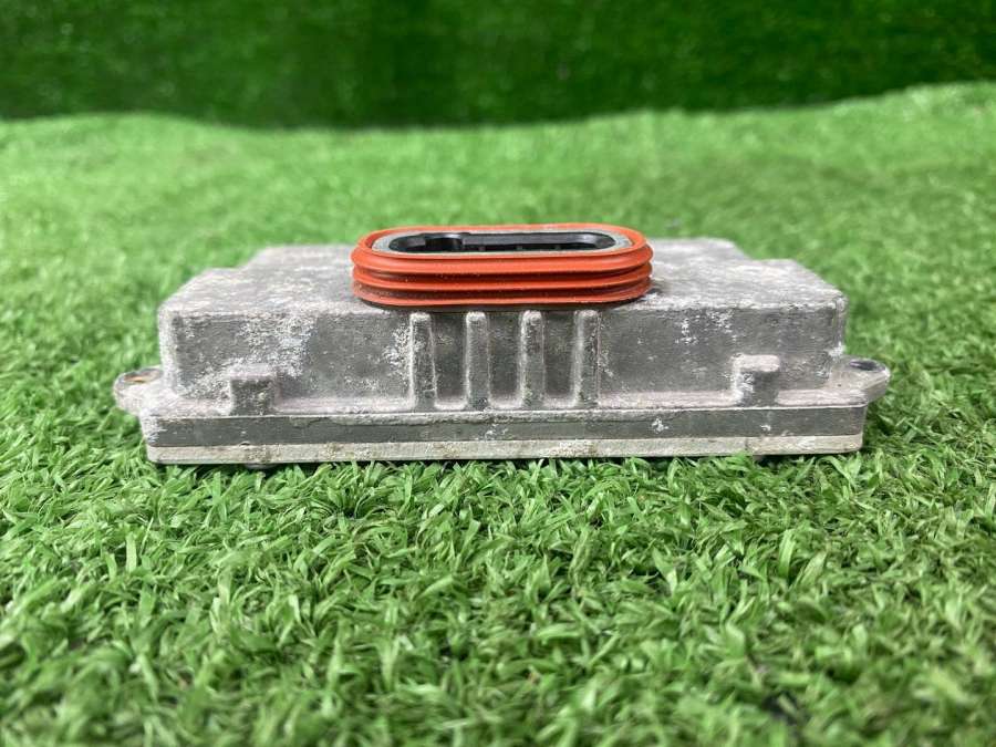 5DV00829000 Блок розжига ксенона правый  Maserati Quattroporte 5 M156 2007г. | Фото № 3  5DV00829000 Блок розжига ксенона правый  Maserati Quattroporte 5 M156 2007г. - Фото 3