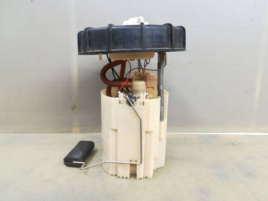 8N619H307LE0580200018 Насос топливный в бак Mazda 3 хетчбэк 5 дв. 2011г. | Фото № 1 8N619H307LE0580200018 Насос топливный в бак Mazda 3 хетчбэк 5 дв. 2011г. - Фото 1