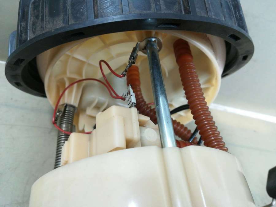 8N619H307LE0580200018 Насос топливный в бак Mazda 3 хетчбэк 5 дв. 2011г. | Фото № 5 8N619H307LE0580200018 Насос топливный в бак Mazda 3 хетчбэк 5 дв. 2011г. - Фото 5