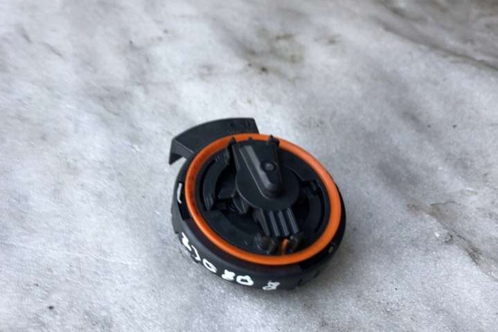 4M0955557A Датчик удара  Audi A4 B9 (2015-2019) 2015г. | Фото № 1  4M0955557A Датчик удара  Audi A4 B9 (2015-2019) 2015г. - Фото 1