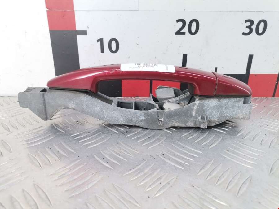 Ручка двери наружная задняя левая Peugeot 3008 (2009-2016) Минивэн 2010г. | Фото № 2 Ручка двери наружная задняя левая Peugeot 3008 (2009-2016) Минивэн 2010г. - Фото 2