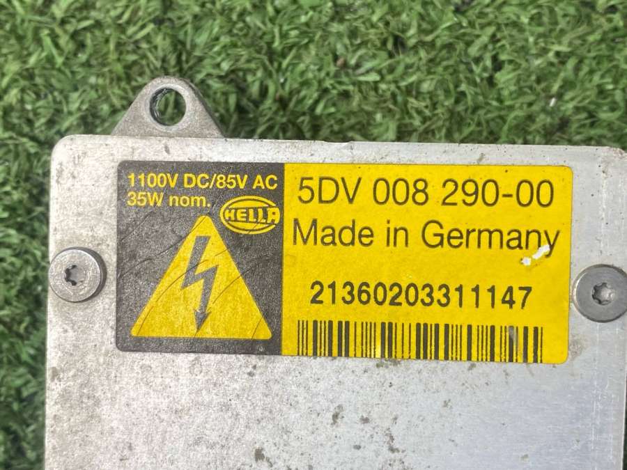 5DV00829000 Блок розжига ксенона правый  Maserati Quattroporte 5 M156 2007г. | Фото № 8  5DV00829000 Блок розжига ксенона правый  Maserati Quattroporte 5 M156 2007г. - Фото 8