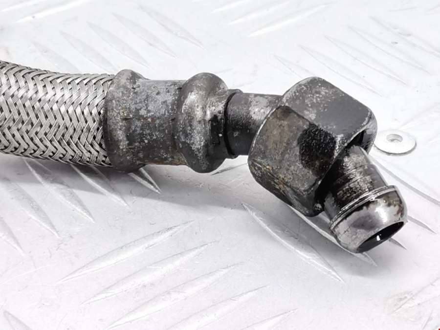 Трубка турбины Volkswagen Passat 5 (1996-2000) Седан 2000г. | Фото № 3 Трубка турбины Volkswagen Passat 5 (1996-2000) Седан 2000г. - Фото 3