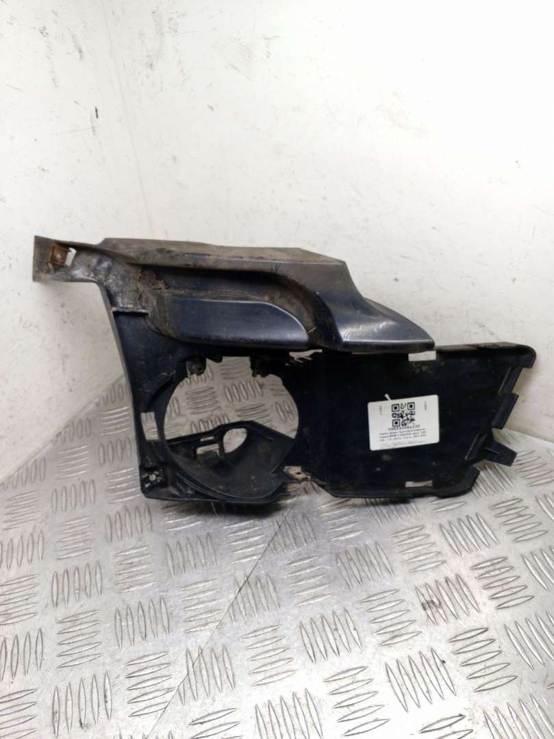 5.1118048773805E+17 Рамка фары противотуманной левая BMW 3 купе 2011г. | Фото № 1 5.1118048773805E+17 Рамка фары противотуманной левая BMW 3 купе 2011г. - Фото 1