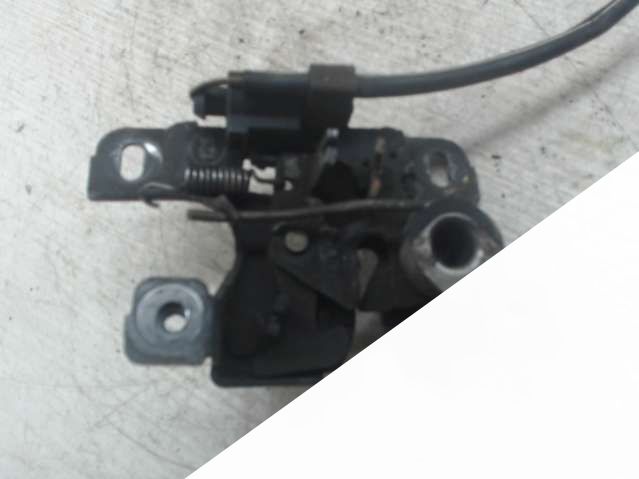 Замок капота Audi A6 (C5) (1997 - 2004) Седан 1999г. | Фото № 2 Замок капота Audi A6 (C5) (1997 - 2004) Седан 1999г. - Фото 2