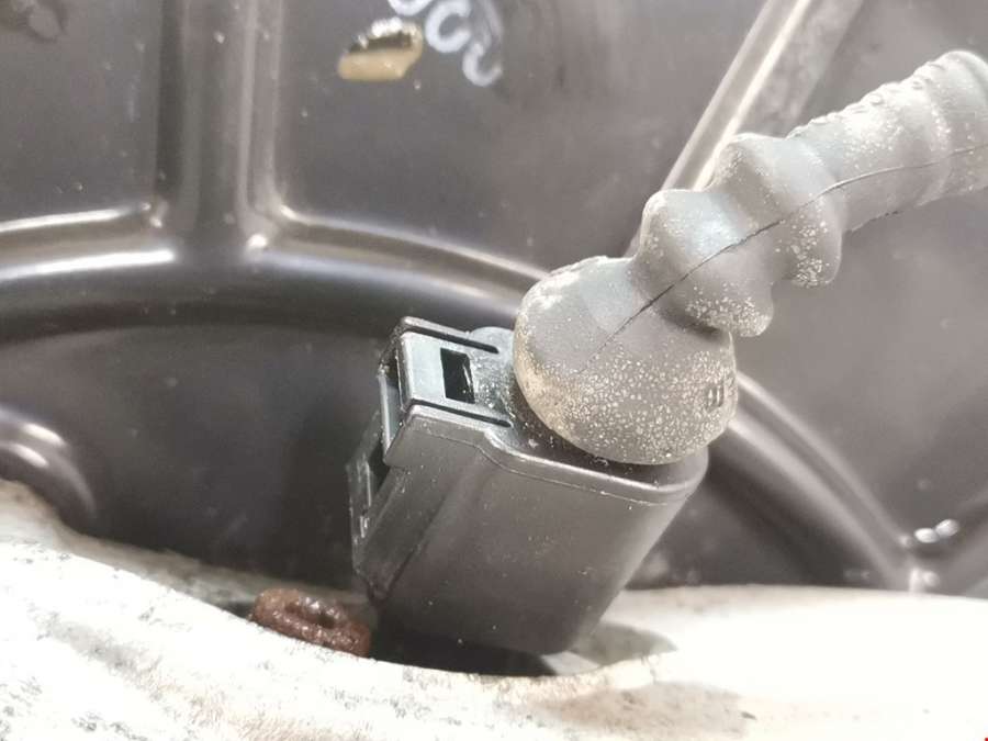 Кулак поворотный левый Volkswagen Passat 6 (2005-2010) Седан 2007г. | Фото № 4 Кулак поворотный левый Volkswagen Passat 6 (2005-2010) Седан 2007г. - Фото 4