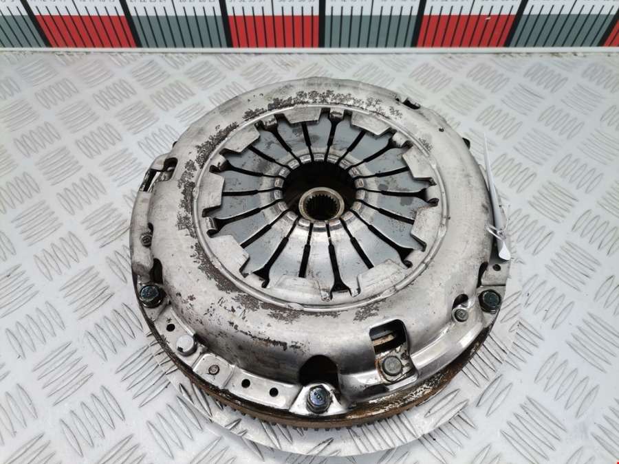 Маховик (демпфер сцепления) Nissan Note (E11) (2005-2013) Минивэн 2006г. | Фото № 1 Маховик (демпфер сцепления) Nissan Note (E11) (2005-2013) Минивэн 2006г. - Фото 1