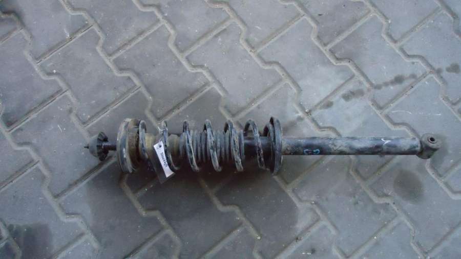 Стойка задняя Volkswagen Vento 1 поколение 1995г. | Фото № 1 Стойка задняя Volkswagen Vento 1 поколение 1995г. - Фото 1